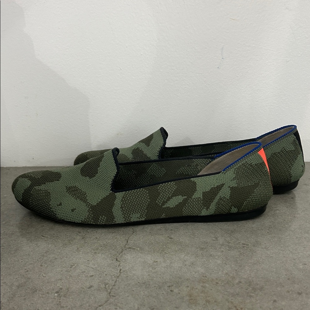 Rothy's Women's Green Camo Knit Flats with Blue Trim - Picture 3 of 4